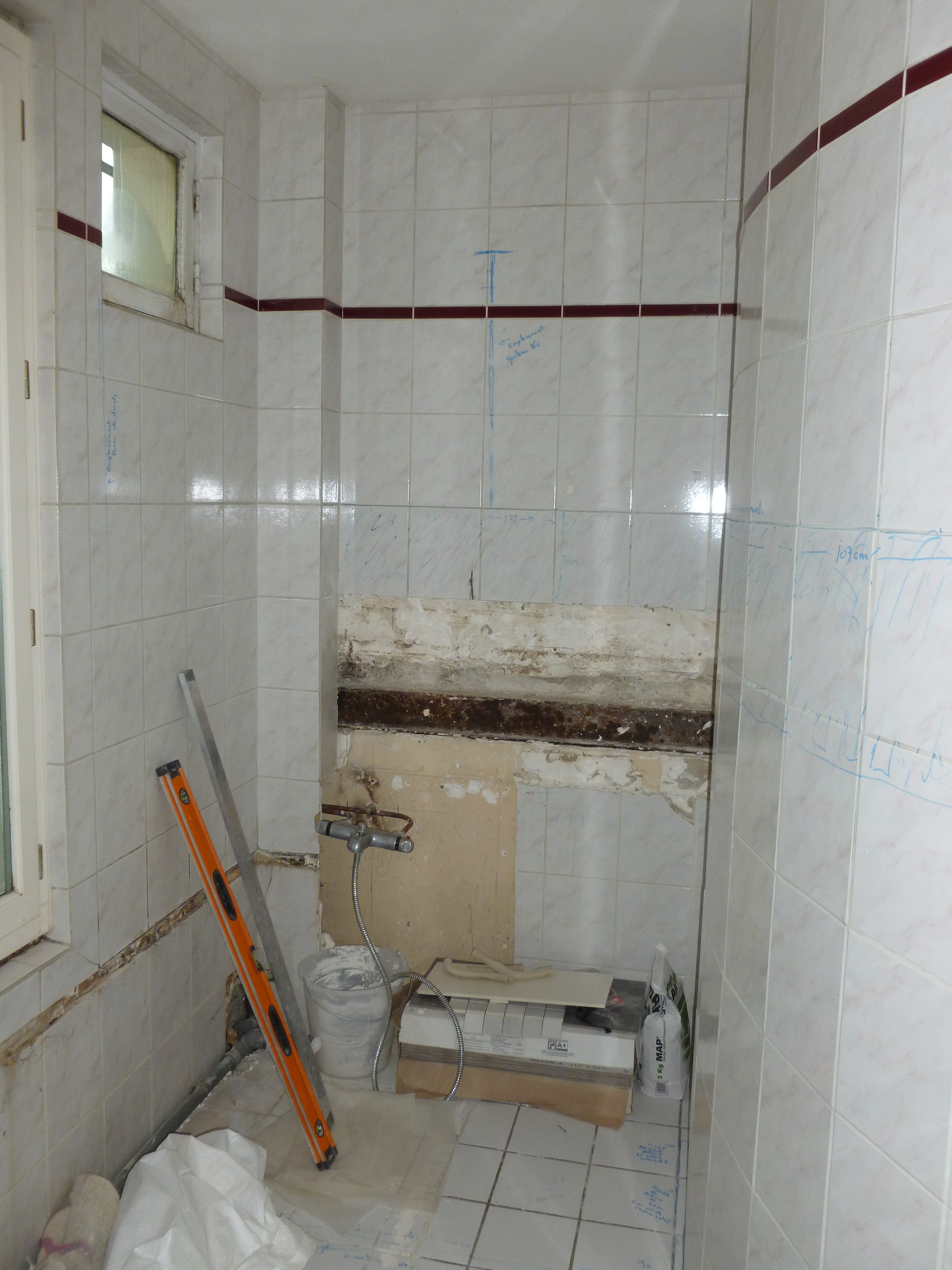 Avant Faïence salle de bain