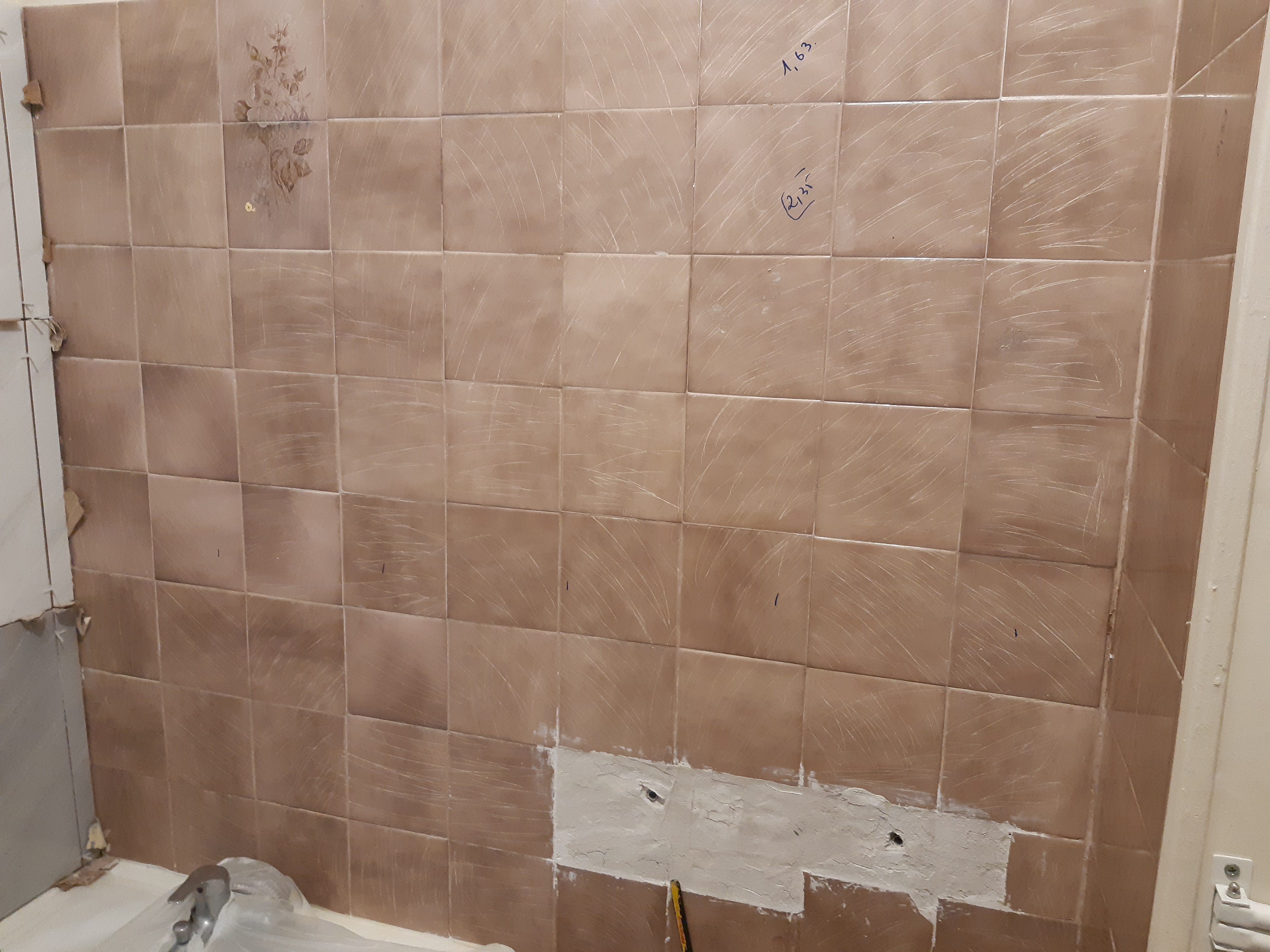 Avant Faïence salle de bain