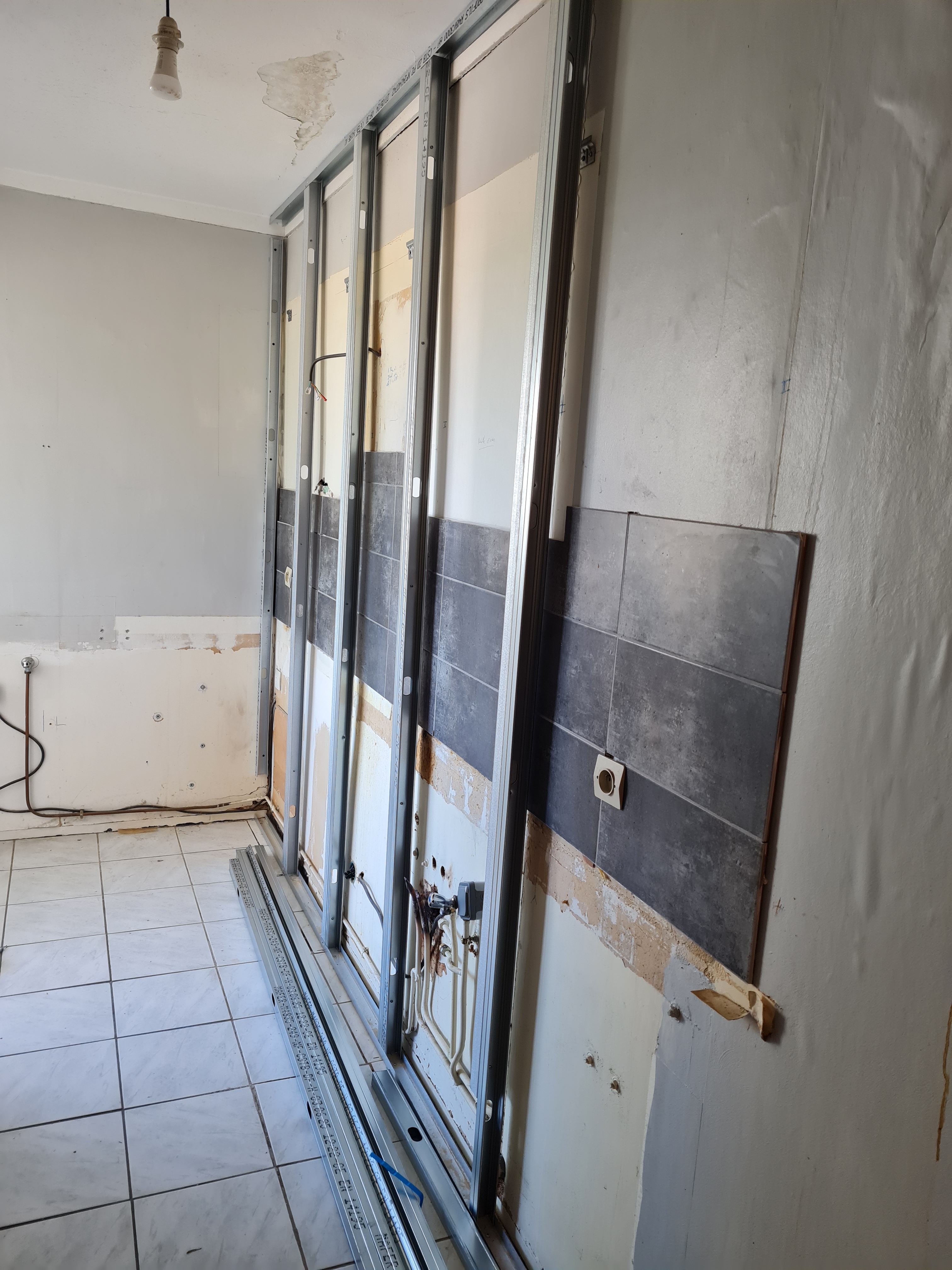 Avant isolation combles