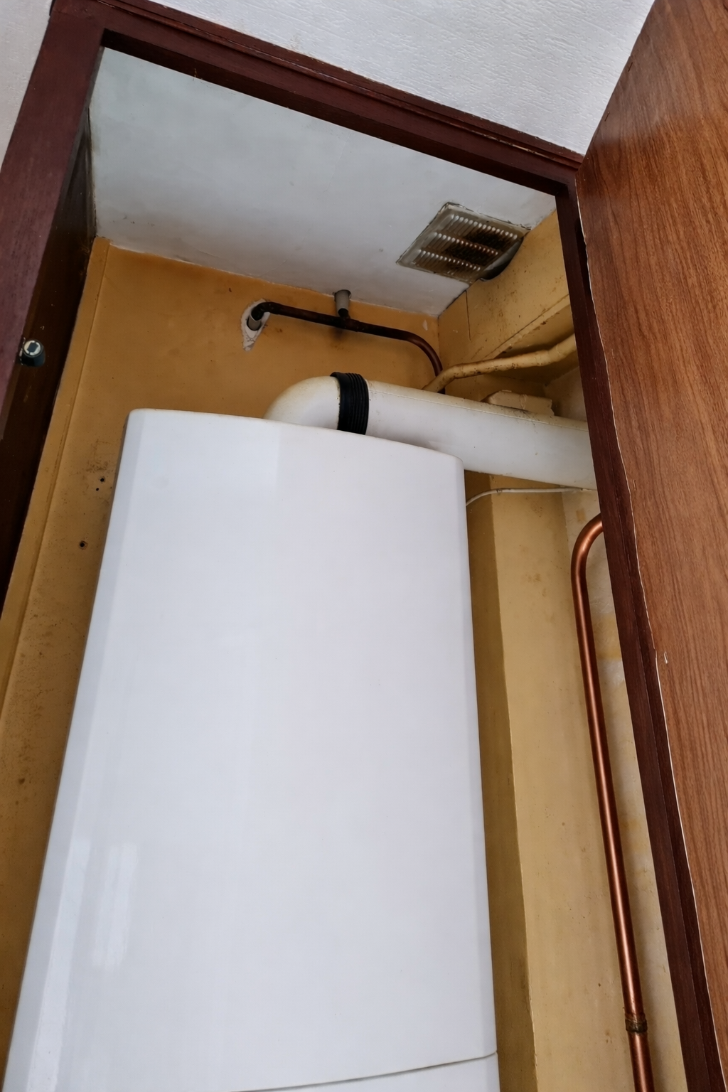 Avant Rénovation sanitaire complète