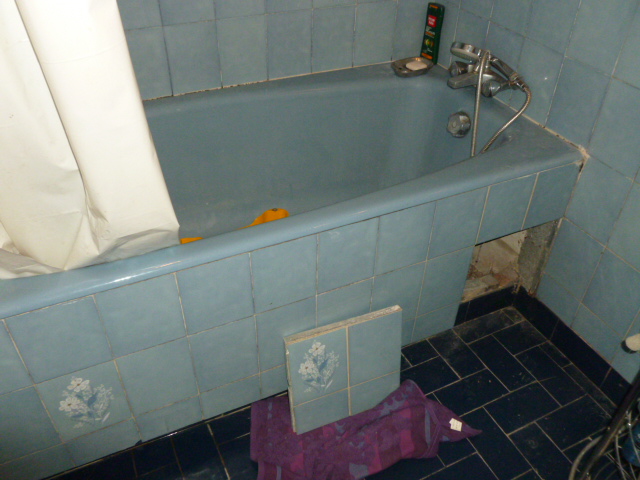 Avant Rénovation complète salle de bain